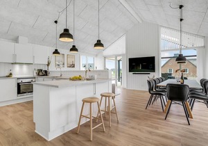 Lovely home in Harboøre with sauna