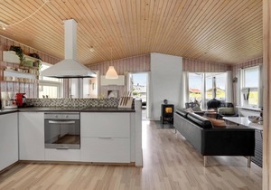 Lovely home in Hvide Sande with sauna