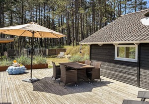 Lovely home in Rømø with sauna