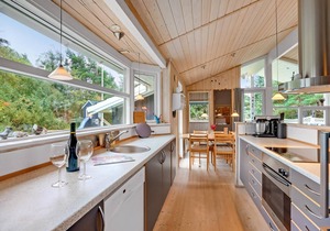 Lovely home in Rødby with kitchen