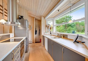 Lovely home in Rødby with kitchen