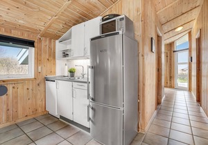 Lovely home in Rømø with kitchen