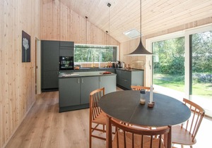 Lovely home in Samsø with WiFi