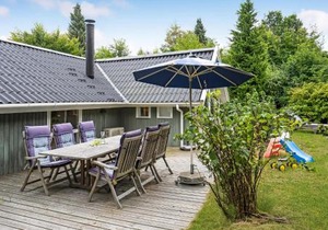 Lovely Home In Tisvildeleje With Wifi