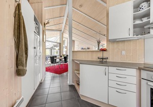 Lovely home in Tranekær with WiFi