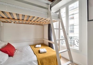 Lovely Mezzanine Studio in the Heart of Paris 3M