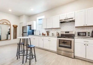 Lovely One Bedroom Apartment Near Downtown