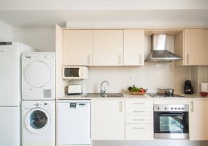 LOVELY POOL APARTMENT with PARKING 3