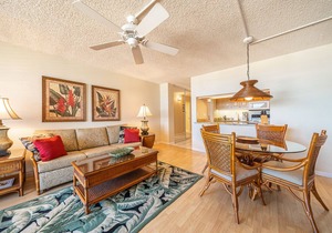 Low rate for March, April & May - Enjoy sunsets from 6th floor 1 BD Kihei condo
