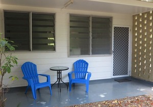 "LOYANG APARTMENT 1" in Arcadia