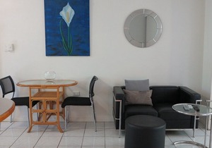 "LOYANG APARTMENT 2" in Arcadia