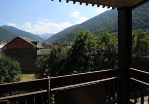 Luchon - T2 avec balcon, animaux admis, parking - FR-1-313-146
