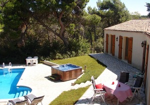 Lush villa in Escales with Jacuzzi, Pool and stunning Views