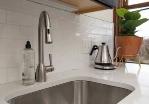 Luxe loft w/city & mountain views