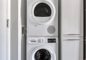 Luxe Seaport Studio w/ W/D, Gym, Outdoor Space, by Blueground