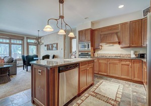 Luxurious 2 BR in River Run Village with Ski in ski out, No Cleaning Fees, Kids Ski Free by RedAwning