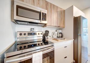 Luxurious Brand New Modern Condo Parking Coffee Location!