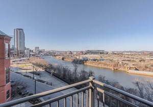 Luxurious Downtown Corner 2bd2bth-City/River-#320
