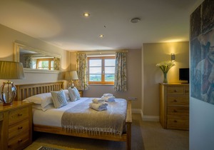 Luxurious, High Quality, 'Green' Barn Conversion (Lake District & Dales National Parks)