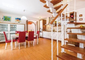 Luxurious Home In Bregi