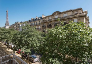 Luxurious on the Champ de Mars, Eiffel & Ecole Militaire views, Balconies, Air C