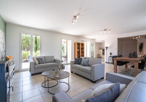 Luxurious villa in Oupia with private pool