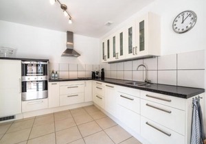 Luxurious villa in Oupia with private pool