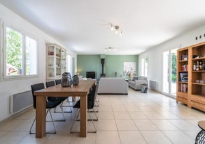 Luxurious villa in Oupia with private pool