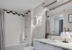 Luxury 1BR Condo in Prime Location w/ Unmatched Amenities & Pool 227