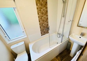 Luxury 2 Bedroom Caravan MC35, Shanklin, Isle of Wight