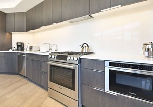 Luxury 2 BR in Canyons Village - Walk to Slopes! by RedAwning - Save 20% on 7+ Nights!