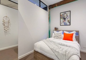 Luxury 3brm 2bth Woolstore apt with BBQ Courtyard