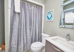 Luxury Boutique Condo 2B