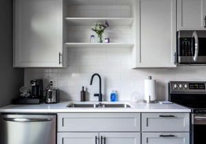 Luxury Condo 10 Minutes from First Energy Stadium E6