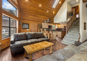 Luxury Lakefront Resort Chalet 4~2 Pools~FREE Amenities~Dock~MiniGolf~Waterslide