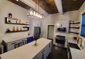 Luxury Lavaca Historic Downtown SAnwalk to Hemisfair, conventions, Riverwalk