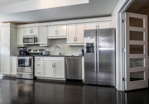 Luxury One Bedroom Apartment in Kings Wharf