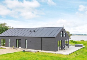 Luxury Panoramic Retreat-By Traum