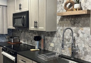 Luxury Remodel Downtown Condo Across from Yampa River