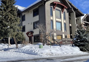 Luxury Remodel Downtown Condo Across from Yampa River