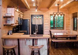 Luxury Treehouse Nestled in Trees of Amish Country