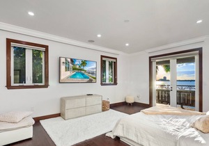 Luxury villa / Waterfront / Provate island / 5bd