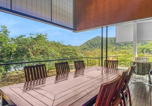 Maggies Beachfront Apt. 12