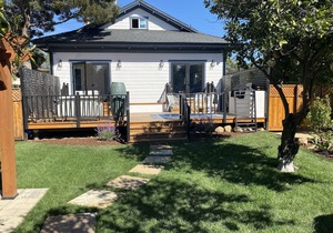 Magical Downtown Oasis with Deck, Pergola, AC - 3 min to State St ● Pet Friendly