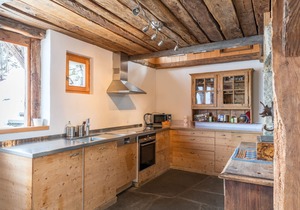 Magnificent large chalet on the slopes more information La gouille à l'ours