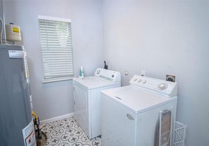 Magnificent Large Home Near Downtown