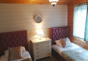 Magpie 3 HOT TUB HuntersMoon-Longleat-Warminster-Bath