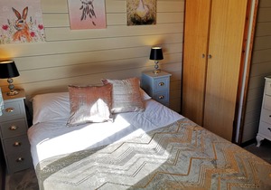 Magpie 3 HOT TUB HuntersMoon-Longleat-Warminster-Bath