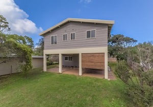 Marlin Street, 2 storey Beach House in Smiths Beach - 4 bedrooms