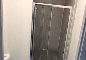 Master Bedroom with its own bathroom,right opposite to Deakin Uni Burwood Campus